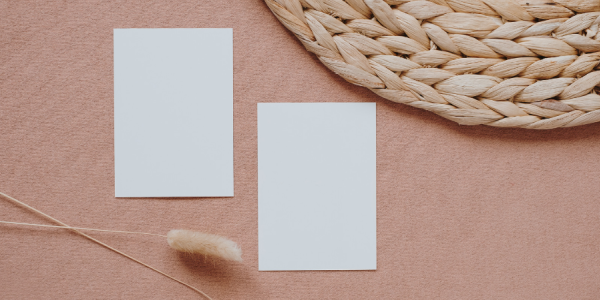 Pearl or matte paper? A guide to choosing the perfect invitation paper